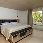 Zen House فيلة زادار