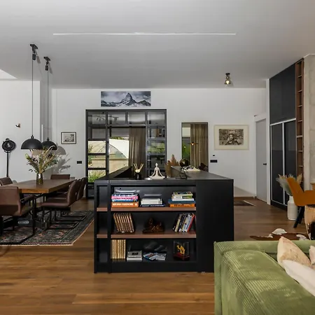 ヴィラ Zen House *